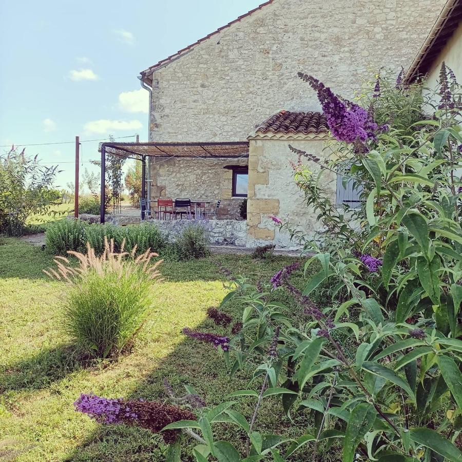 Вилла La Grange Des Anges Blanc  Экстерьер фото